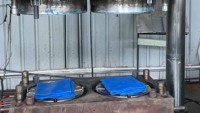 模具设计与制造：本质差异与关键要点**