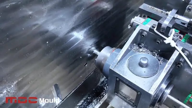 冲压模具使用寿命提升关键因素分析