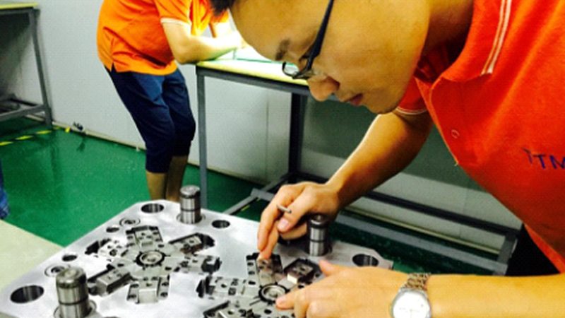 吹塑模具定制周期：揭秘影响周期的关键因素**