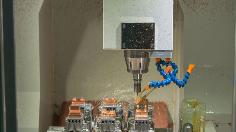 医疗双色模具常用材质揭秘：材质选择与工艺考量